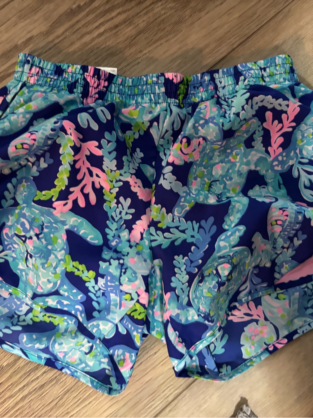Lilly Pulitzer Athletic Navy Floral Sea Turtle Print Swim Shorts blue size Xs
